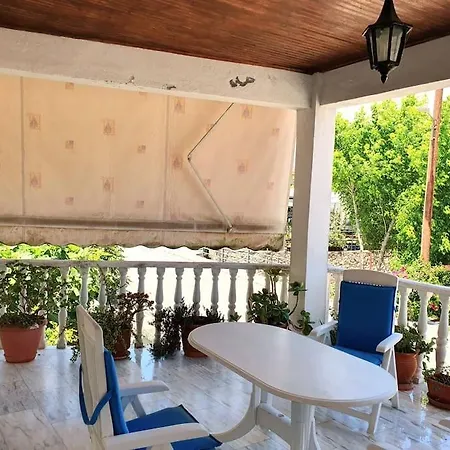 Perfect Base To Explore Messinian Region - Valíra