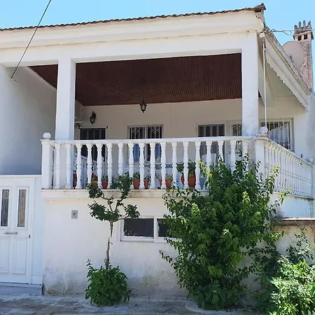 Perfect Base To Explore Messinian Region - Ferienhaus *